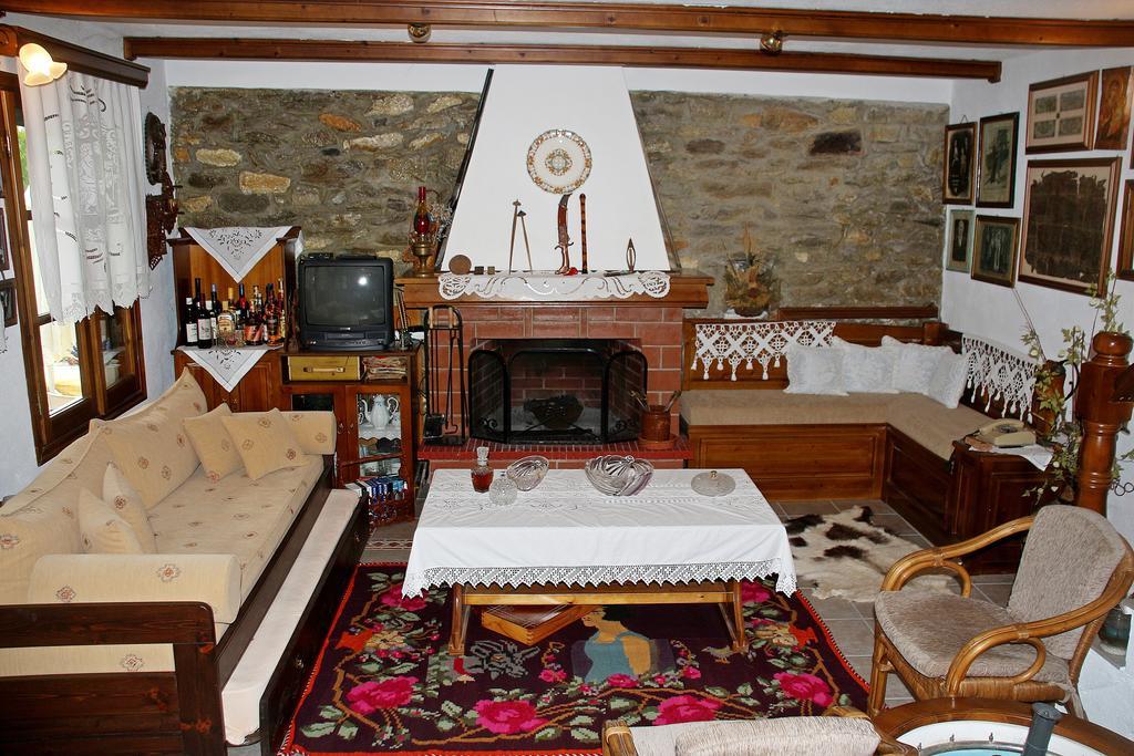 Katoikia Me Ta Pitharia Villa Prinos  Luaran gambar